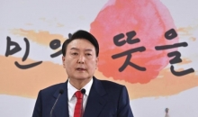 颠覆韩国政权的，竟是“假牙网红”？